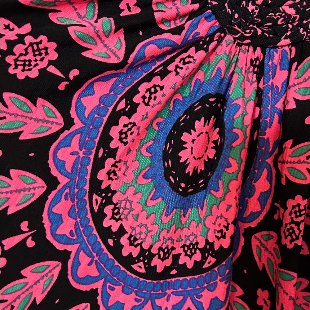 Elegant Black and Pink Maxi Dress - Picture 3 of 4